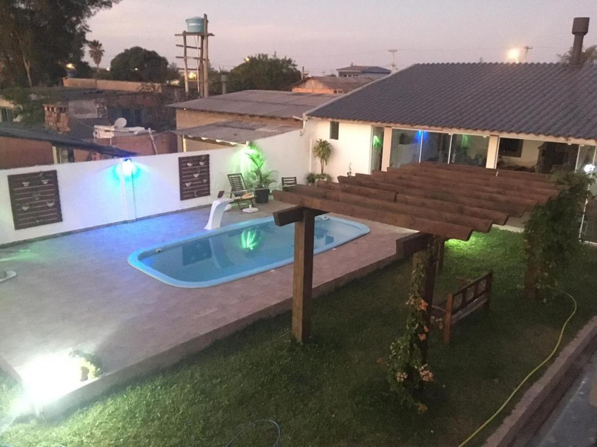 Inteiro Com Piscina Em Balneario Pinhal